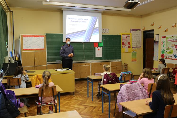 Slika /2020/predavanje jedno od 5/IMG_4056.JPG